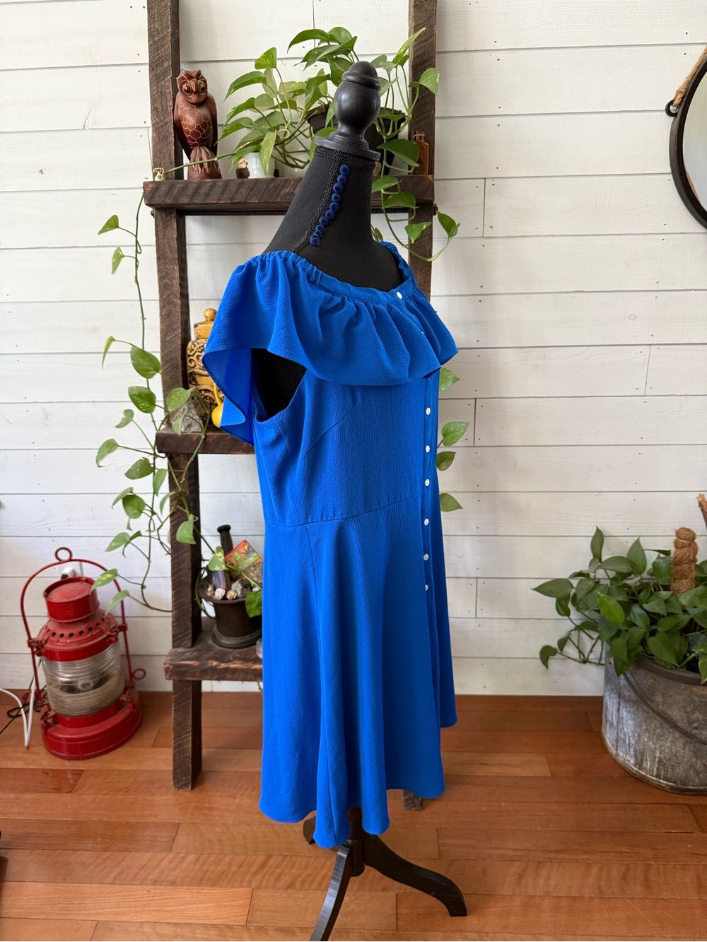 Roz & Ali Shoulder Ruffle Button-Front Royal Blue Dress Size 16 - Picture 14 of 17